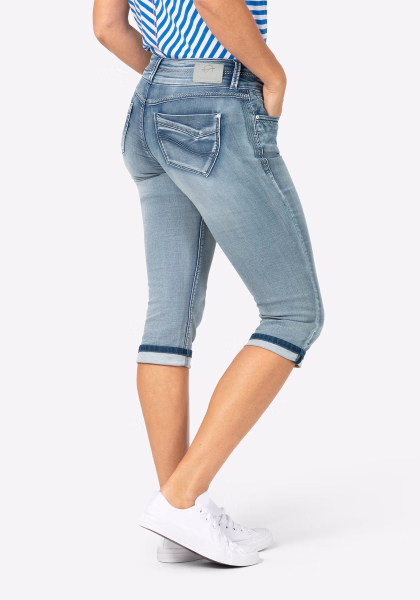 detail Timezone dámské jeans kraťasy 15-10015-20-3337