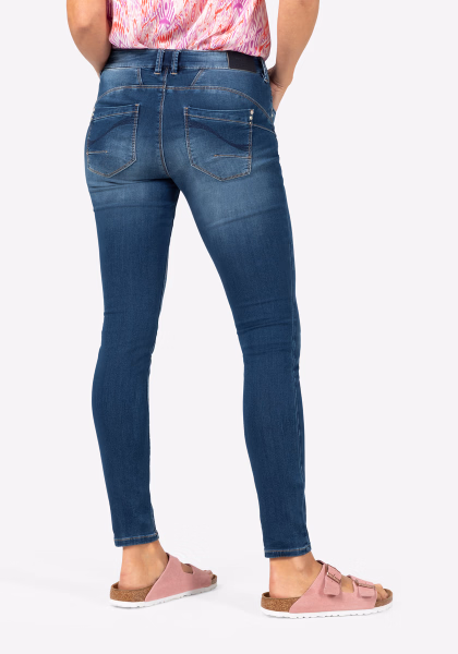 detail Timezone dámské jeans kalhoty 17-10083-45-3337 Tight SanyaTZ