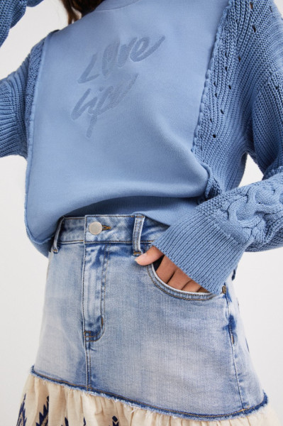 detail Desigual dámský svetr 22SWSK15