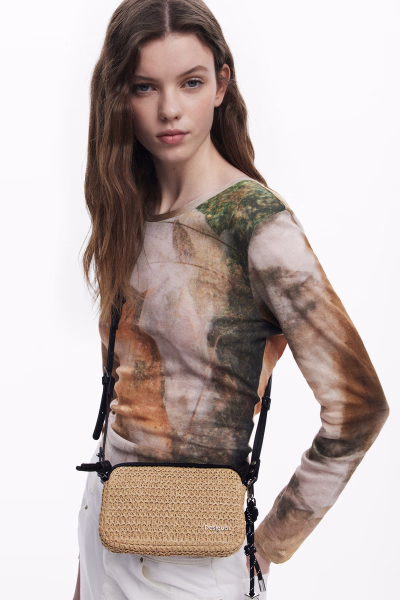 detail Desiguál dámská peněženka 25SAYO03