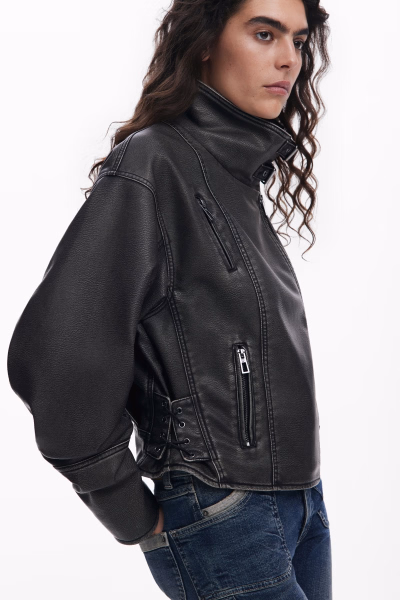 detail Desiguál dámská bunda 25SWEW45