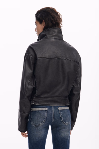 detail Desiguál dámská bunda 25SWEW45