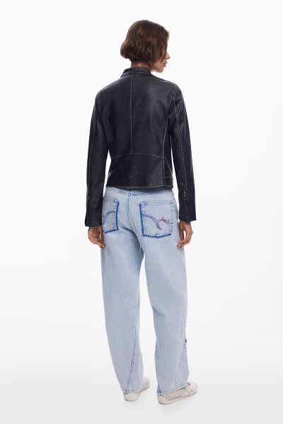 detail Desiguál dámská bunda 25WWEW37